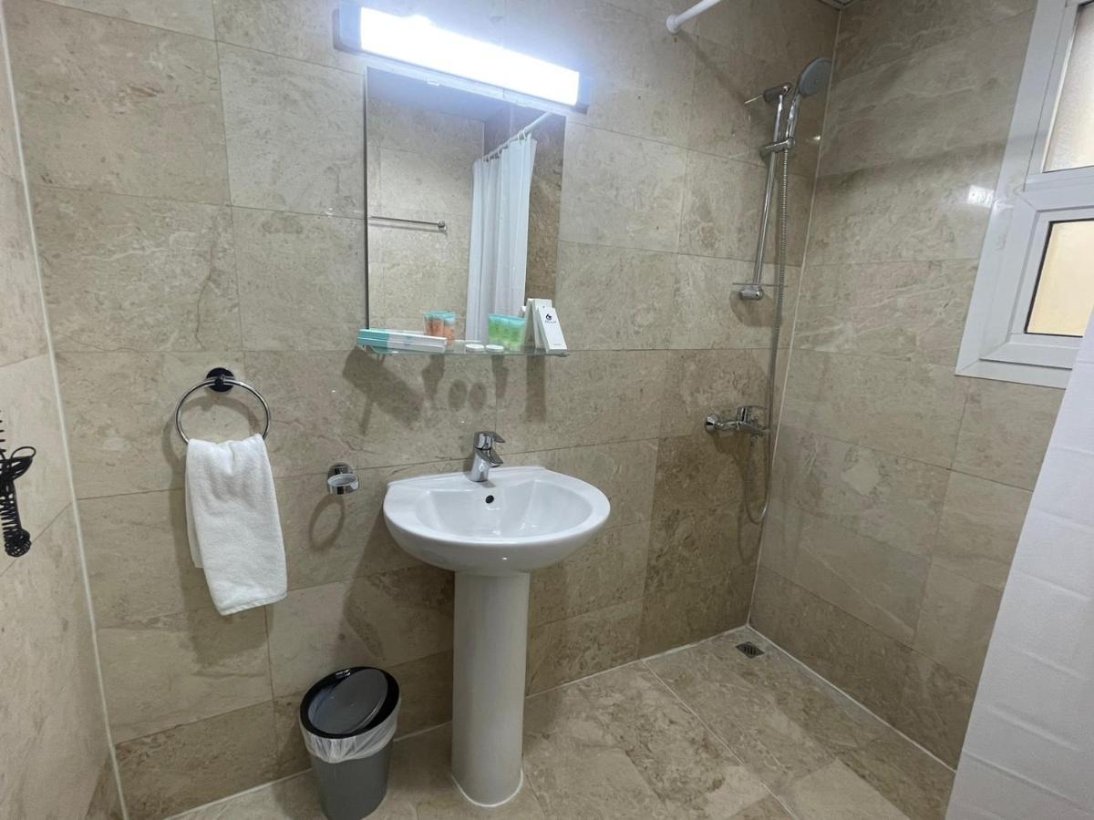 The K Hotel Дубай Екстериор снимка